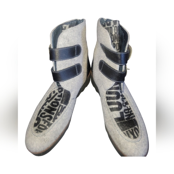 Desigual Women's Stylish Gray and Black Felt Winter Snow Buckle Boots Sz 40 - Picture 2 of 8